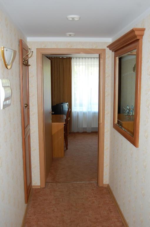 Linovo With Free Parking Hotel Рига Стая снимка