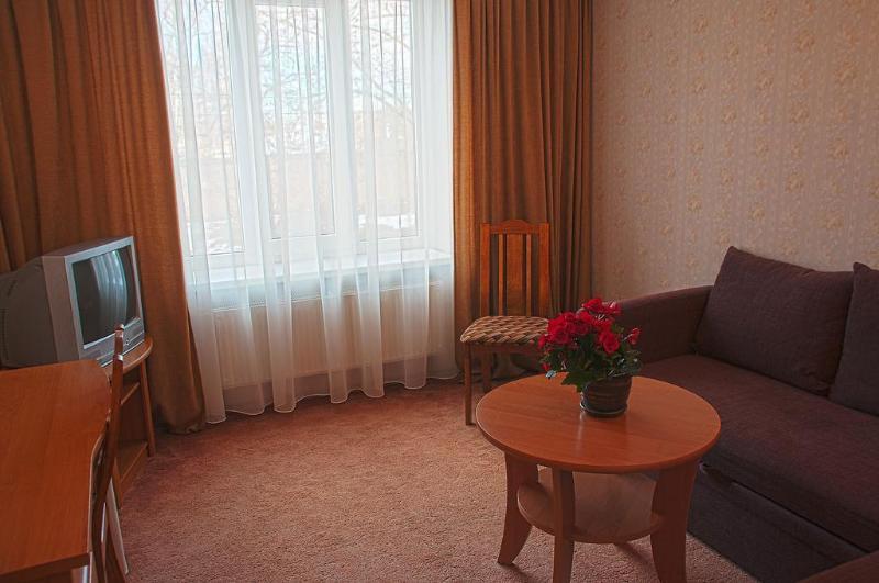 Linovo With Free Parking Hotel Рига Екстериор снимка